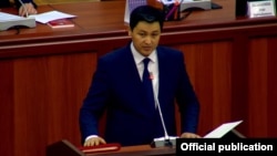 Kyrgyz Prime Minister Ulukbek Maripov in parliament on February 3.