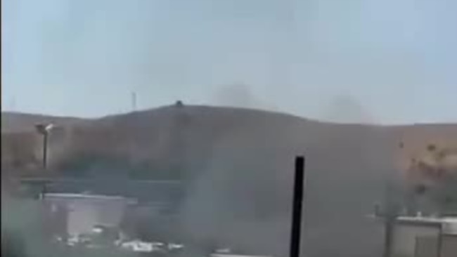 ویدئوی دریافتی رادیو فردا از صحنه سرکوب معترضان به جان‌باختن مهسا امینی. شهر دیواندره استان کردستان. دوشنبه ۲۸ شهریور ۱۴۰۱ 