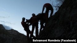 Echipajele Salvamont intervin adesea, mai ales în lunile de toamnă-iarnă, pentru a salva persoane care rămân blocate pe munte. 