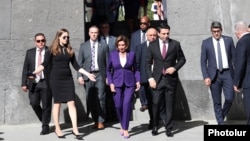 The speaker of the U.S. House of Representatives, Nancy Pelosi (center), paid a visit to the Armenian Genocide Memorial complex in Yerevan on September 18.