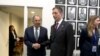 Ministar spoljnih poslova Srbije Marko Đurić sa šefom ruske diplomatije Sergejem Lavrovom na sastanku u Njujorku, 25. septembar 2025. 
