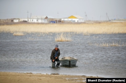 Мәскеу жағажайларындағы жалаңаш суреттер Шығармай тереңдетіп бітірді