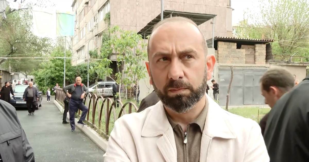 Armenian Government Still Vague On Final Break With Russia