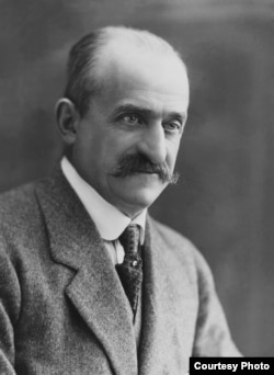 Граф Романонес.