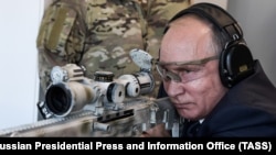 Раптова перевірка військ і заяви Кадирова – підготовка Путіна до великої війни чи елемент тиску щодо Донбасу?