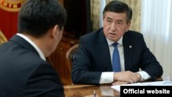 Сооронбай Жээнбеков жана Улукбек Кочкоров. 