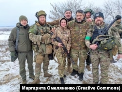 «Наш батальйон на Добропільсько-Покровському напрямку вже майже 10 місяців безперервно, безротаційно. І для особового складу це насправді тяжко, але моральний дух бійців на високому рівні», – Маргарита Омеляненко