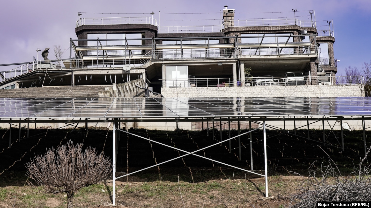 Panelet solare në Pejë.
