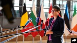 Звіт «дає цінні поштовхи», заявила німецька міністерка з питань Європи Анна Лурманн