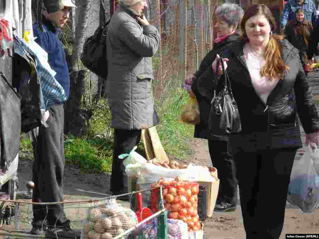 V&acirc;nzători şi cumpărători