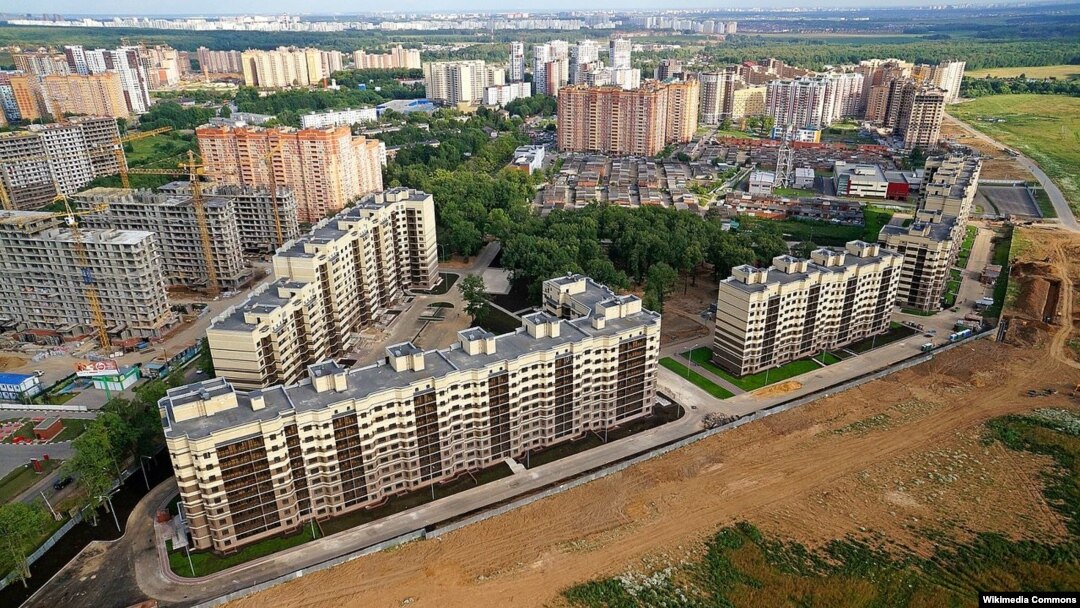 Яңа мәчеткә җир Мәскәү боҗра юлыннан 4 чакрым ераклыктагы Яңа Мәскәү үсеш планына кергән Коммунарка бистәсендә бирелергә мөмкин