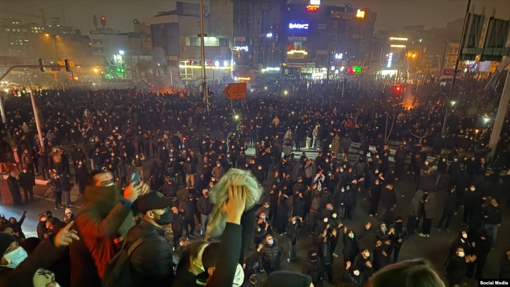 د تهران لاریون- جنوري ۹ مه