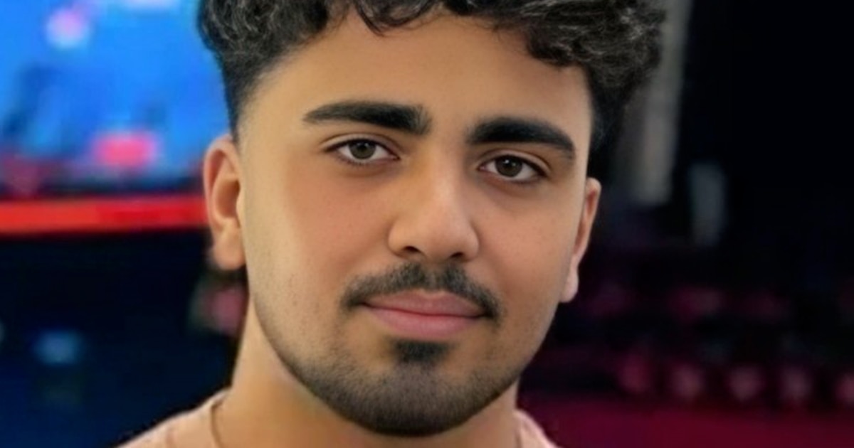 Iranians Mourn Family Members Killed In Mass Protests