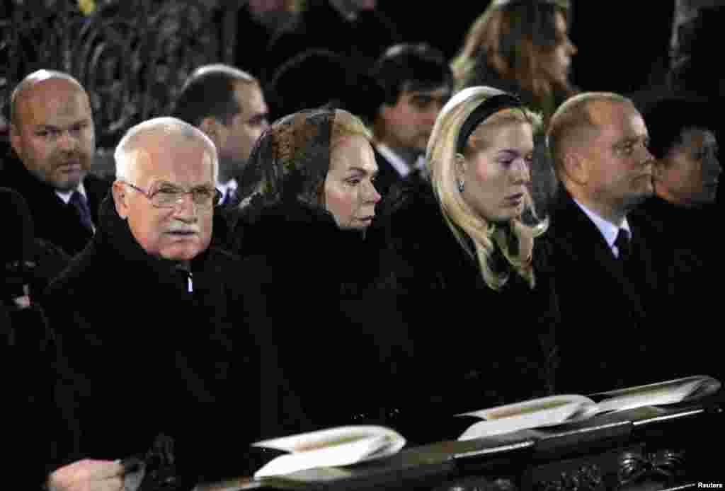 Czech Republic - Czech President Vaclav Klaus, Dagmar, the widow of late former President Vaclav Havel and her daughter Nina (L to R) attend the funeral ceremony inside Prague Castle's St. Vitus Cathedral, 23Dec2011