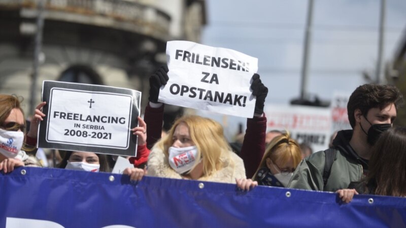 Protest frilensera u Beogradu zbog poreskog duga
