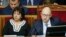 Прем'єр-міністр України Арсеній Яценюк та міністр фінансів України Наталія Яресько під час засідання Верховної Ради. Київ, 17 грудня 2015 року