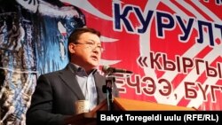 Ахматбек Келдибеков. 