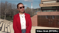 Jasna Tomić, aktivistkinja iz Krivelja: "Mislim da svako treba da radi svoj posao, da se oni (Ziđin) bave rudarstvom na jedan ispravan i zakonom propisan način, a da se iz budžeta grada dodeljuju donacije svima onima koji su upućeni na ta sredstva".