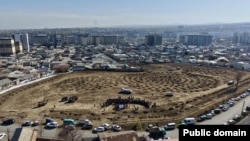 Эски мүрзөнүн ордуна бак тигилди. Ош. 24-март, 2026-жыл.