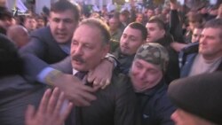 Протести 17 жовтня: депутат Барна побився із активістами (відео)