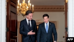 Generalni sekretar NATO-a Mark Rute i američki državni sekretar Marko Rubio u Beloj kući 8. aprila, uoči sastanka iza zatvorenih vrata s američkim predsednikom Donaldom Trampom.