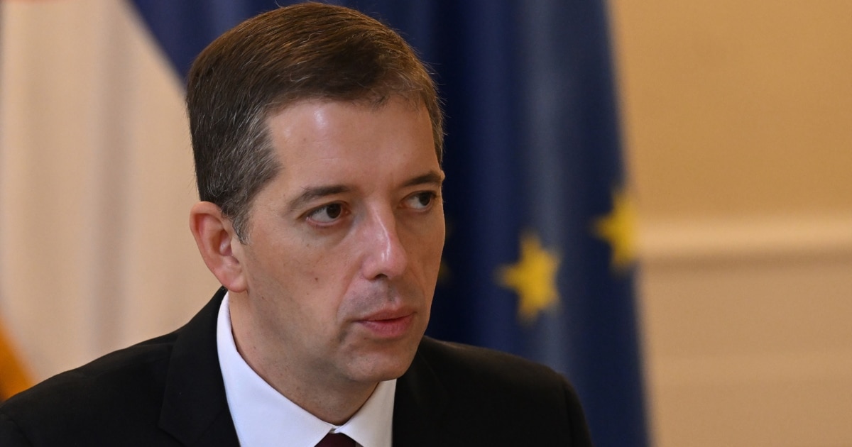 Gjuriq bisedon me ambasadorët e Rusisë dhe Kinës për arrestimin e Popoviqit