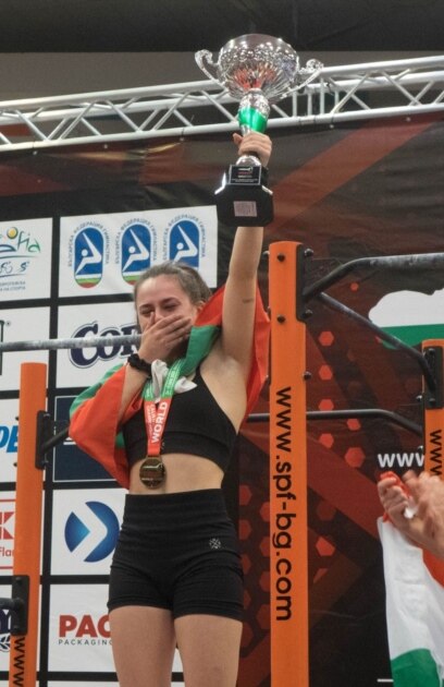 Всичко започва като на шега – от кварталните лостове Там