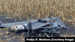 Imagine publicată de Poliție cu dronă căzută într-un lan de porumb lângă satul Chiștelnița, raionul Telenești, 23 octombrie 2026