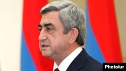 Armenia -- President Serzh Sarkisian addresses military personnel during an award-giving ceremony in Yerevan, 27Jan2011.