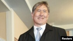 Алмазбек Атамбаев