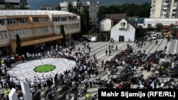 Okupljanje učesnika Motomaratona Srebrenica u Sarajevu, 10. jula 2025.