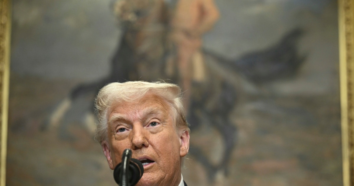 Добро утро!Най-важното е тук:Тръмп и митатаБългария и правосъдиетоРадостин СтойчевДоналд Тръмп