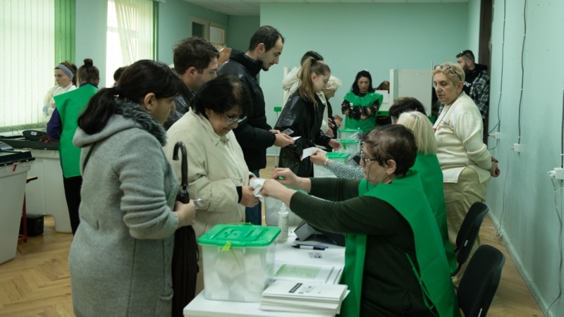 სააპელაციო საარჩევნო დავას მხარეთა დასწრების გარეშე განიხილავს
