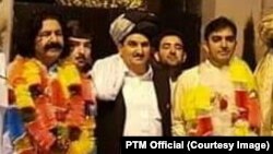 علی وزیر و محسن داور  دو عضو پارلمان پاکستان و جنبش تحفظ پشتون‌ به قید ضمانت از زندان آزاد شدند. Sep 20 2019