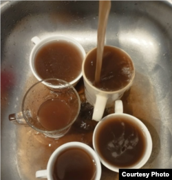 Такая вода льется из кранов в Кеми