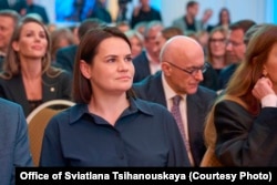 Сьвятлана Ціханоўская на цырымоніі ўручэньня прэміі «Залаты ляўр Super Biznesu» ў Варшаве