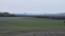 Через село Чистенькое и мимо участка будущего строительства ОРЦ проходит железнодорожная ветка