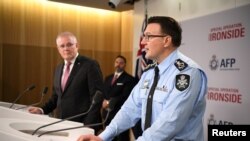 Австралія і Нова Зеландія першими надали деталі операції, заявивши, що вона привела до арештів у 18 країнах сотень підозрюваних, пов’язаних із терористичними угрупованнями, мафіозними організаціями й іншими організованими злочинними групами