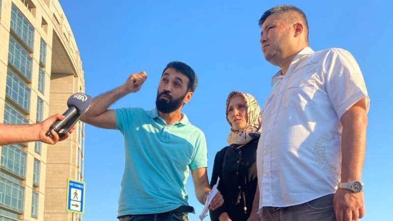 Diňle: Türkmen aktiwistleriniň sud diňlenişiginiň Ankarada geçirilmegine garaşylýar, olaryň nirededigi nämälimligine galýar