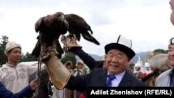 Көрүнүктүү кытай жазуучусу, Нобелдин лауреаты Мо Ян 18-21-июнда өткөн “Ысык-Көл форумунда". Чолпон-Ата, 2026-жылдын 18-июну.  