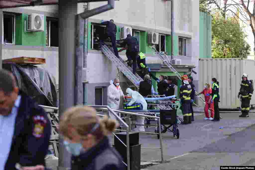 Pacienții, inclusiv cei de la terapie intensivă, sunt evacuați din spital și transferați la Spitalului Județean. &nbsp;