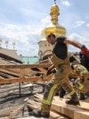 Spasavanje raketiranog Saborskog hrama Uspenja u Kijevu