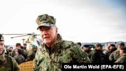 Američki admiral Džejms Fogo komandant savezničkih snaga NATO-a u Napulju