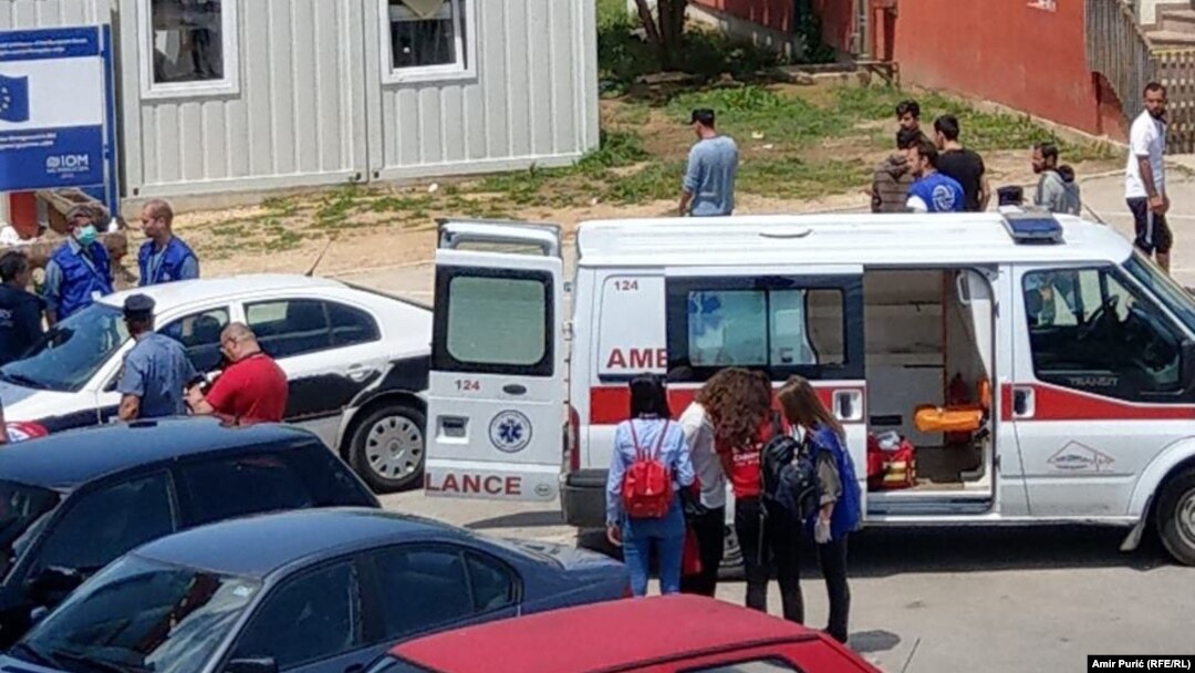 Ambulantna kola u migrantskom kampu u Velikoj Kladuši, fotoarhiv