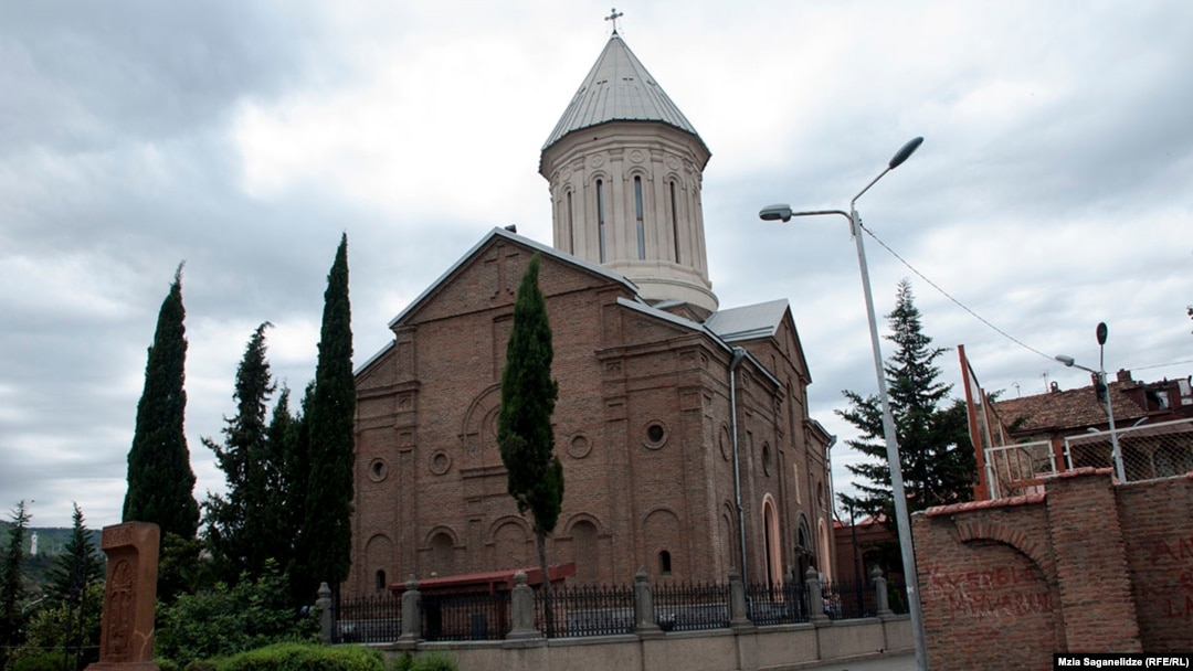 Церковь Сурб Эчмиадзин в Тбилиси (иллюстративное фото)