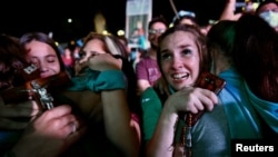 Reakcije žena nakon što je argentinski Senat odobrio zakon o legalizaciji abortusa, Buenos Aires, 30.decembar 2020.