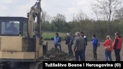 Ekshumacija u Šamcu, na sjeveru Bosne i Hercegovine