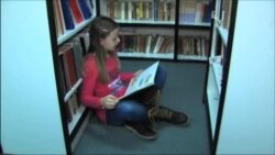 Kako Laura ulazi u knjigu