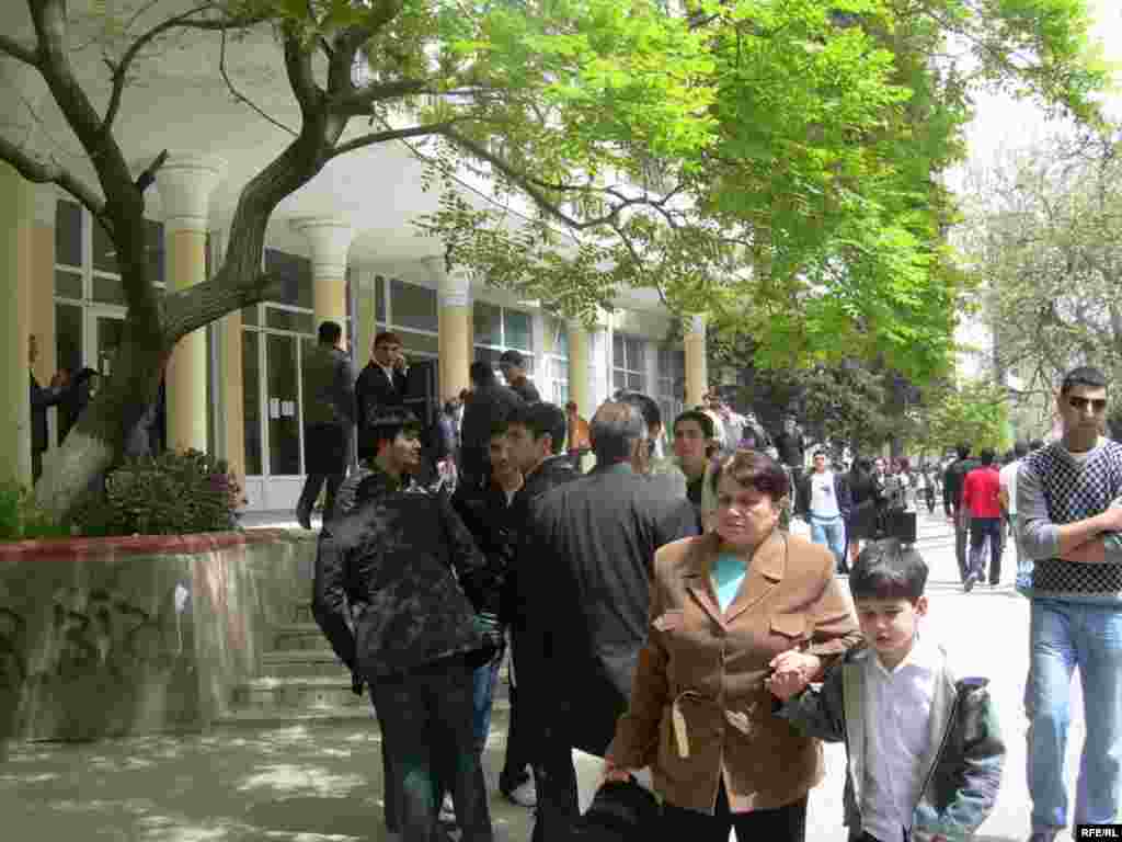 Bakıda gül bayramına hazırlıq gedir #18