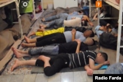 Prisoners sleep on the floor of Evin Prison in overcrowded conditions. (file photo)